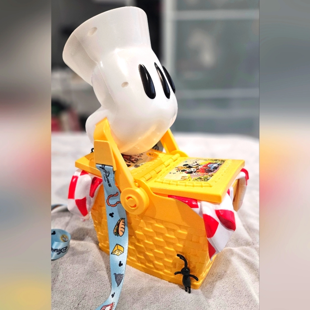 Disney Parks Disneyland Toontown Picnic Basket